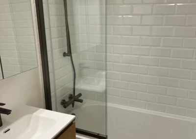 Rénovation d’une salle de bain à Jette avec conservation du sol